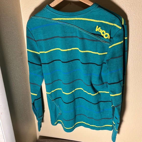 Volcom Mens LS Striped Thermal Shirt Color Green Size Medium - Picture 4 of 5